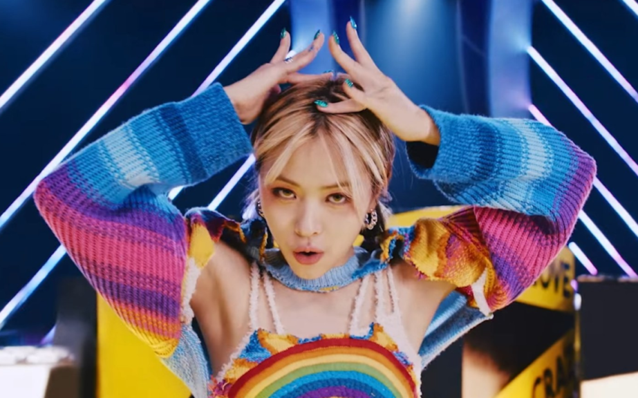 サビの王冠ダンスが話題に Itzy Loco のmvが公開 エンディングの王冠ポーズが変わった Nomnomkiyow